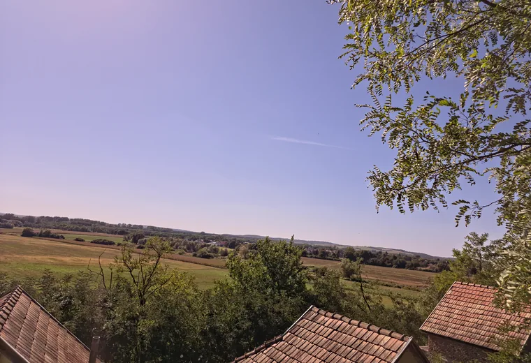 Kilátás a Leányhegyről Szügy határában
